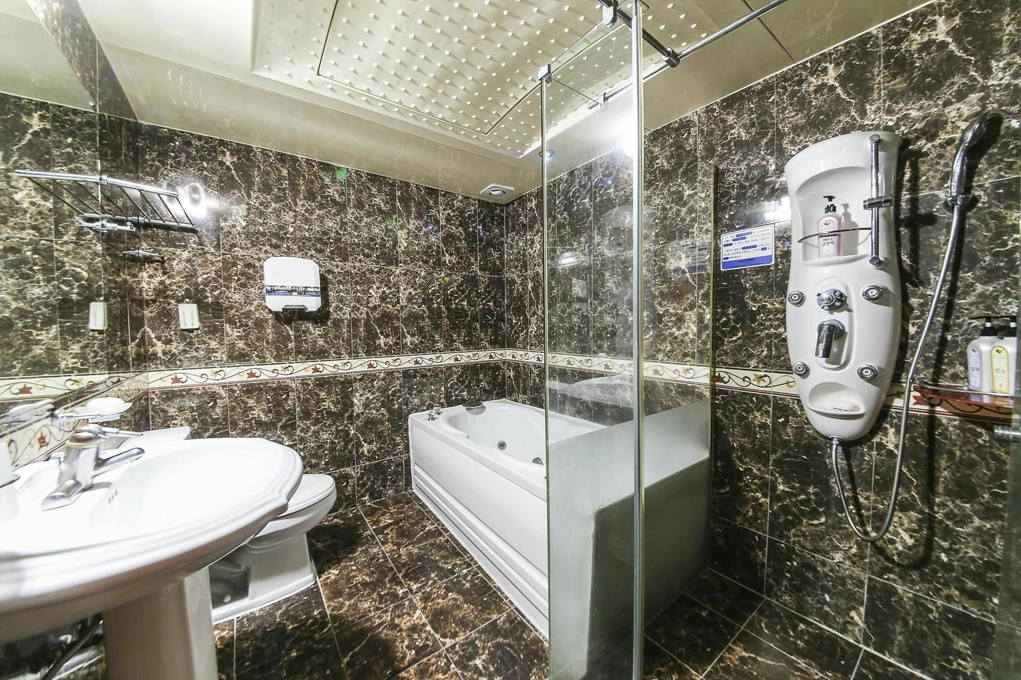 Haeundae Aone Hotel Pusan Zewnętrze zdjęcie